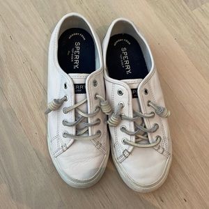 White leather Sperry